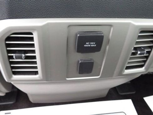 Used 2015 Ford F150 Lariat w/ Equipment Group 502A Luxury image 16