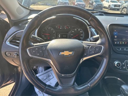 Used 2021 Chevrolet Malibu LT w/ Leather Package image 28