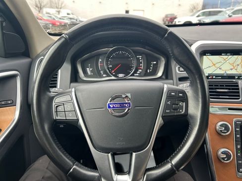 Used 2017 Volvo XC60 T5 Inscription w/ Preferred Option Package image 14