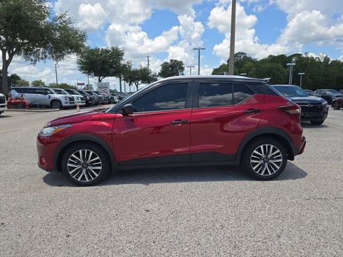 Certified 2024 Nissan Kicks SV FWD image 5