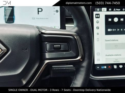 Used 2025 Rivian R1S Adventure AWD/4WD image 34