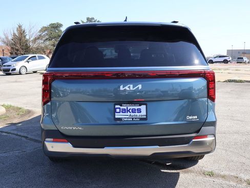 New 2026 Kia Carnival SX FWD image 6