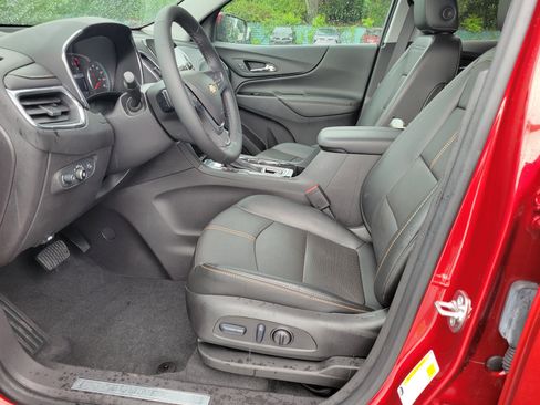 Certified 2024 Chevrolet Equinox Premier FWD image 29