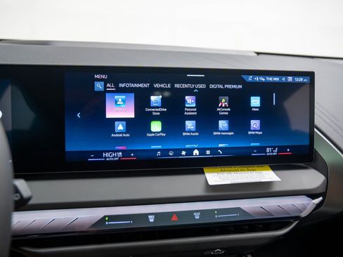 Used 2026 BMW X3 xDrive30 w/ Convenience Package image 25