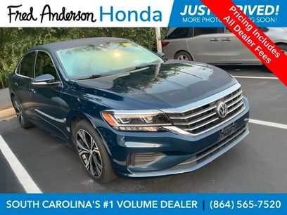 Used 2022 Volkswagen Passat 2.0T SE