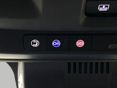 Used 2024 GMC Yukon XL Denali w/ LPO, Floor Liner Package AWD/4WD image 28