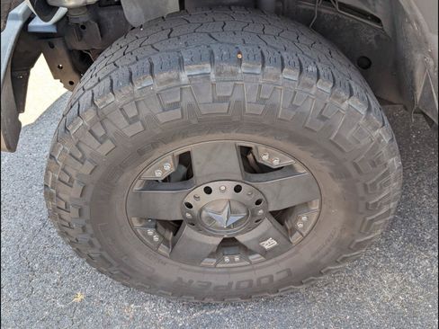 Used 2012 Jeep Wrangler Unlimited Sport w/ Connectivity Group AWD/4WD image 10