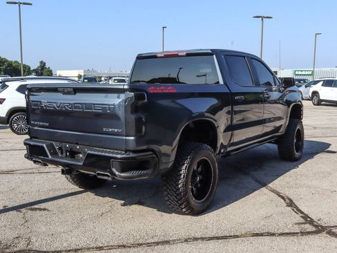 Used 2020 Chevrolet Silverado 1500 Custom Trail Boss w/ Custom Convenience Package AWD/4WD image 4
