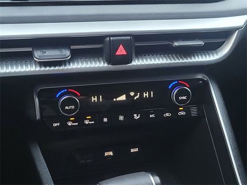 Used 2023 Kia K5 LXS image 18