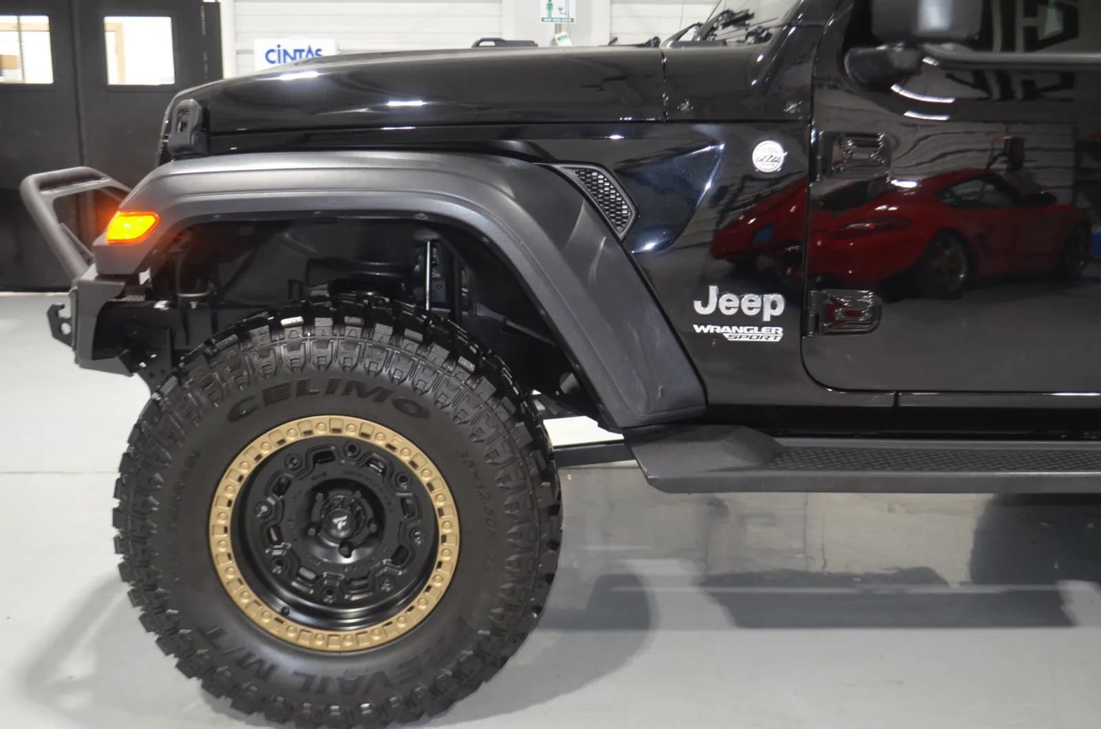 Used 2020 Jeep Wrangler Sport AWD/4WD image 5