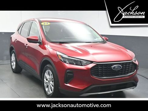 Used 2023 Ford Escape Active w/ Tech Pack #2 FWD image 1