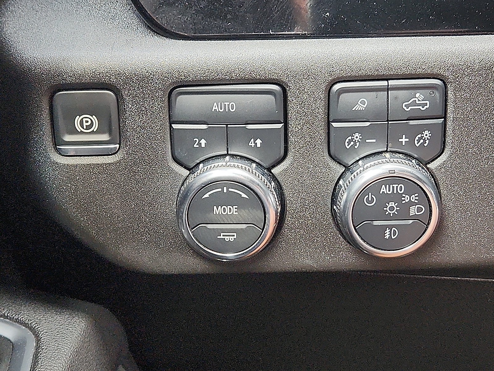 Used 2025 GMC Sierra 1500 SLT AWD/4WD image 22