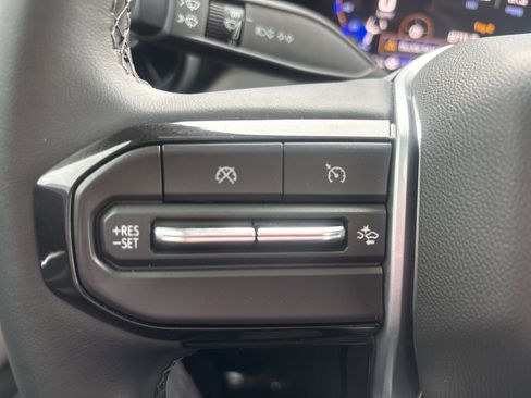 Used 2024 Chevrolet Colorado ZR2 w/ Technology Package image 17