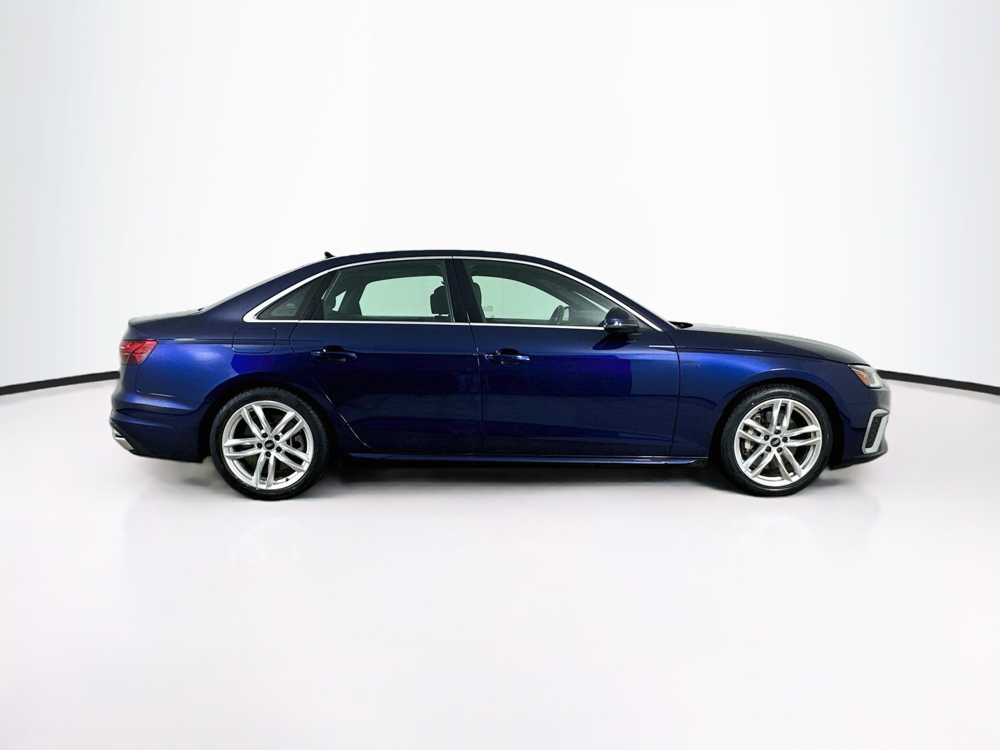 Used 2024 Audi A4 2.0T Premium Plus AWD/4WD image 10