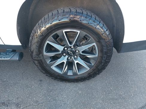 Used 2021 Chevrolet Suburban Z71 w/ Rear Media and Nav Package image 36