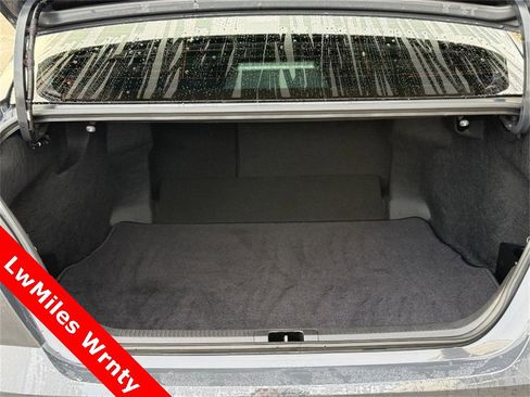 Used 2025 Toyota Camry LE image 9