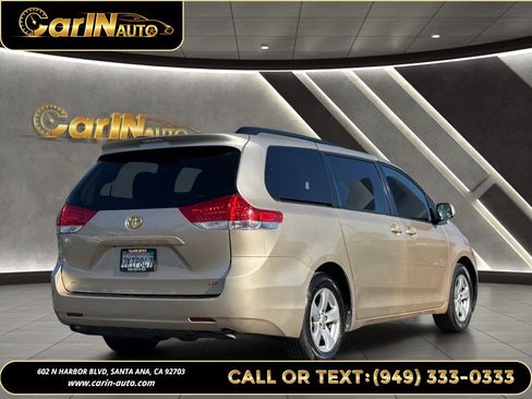 Used 2013 Toyota Sienna LE FWD image 5