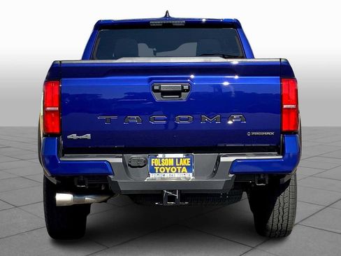 New 2025 Toyota Tacoma TRD Off-Road image 4