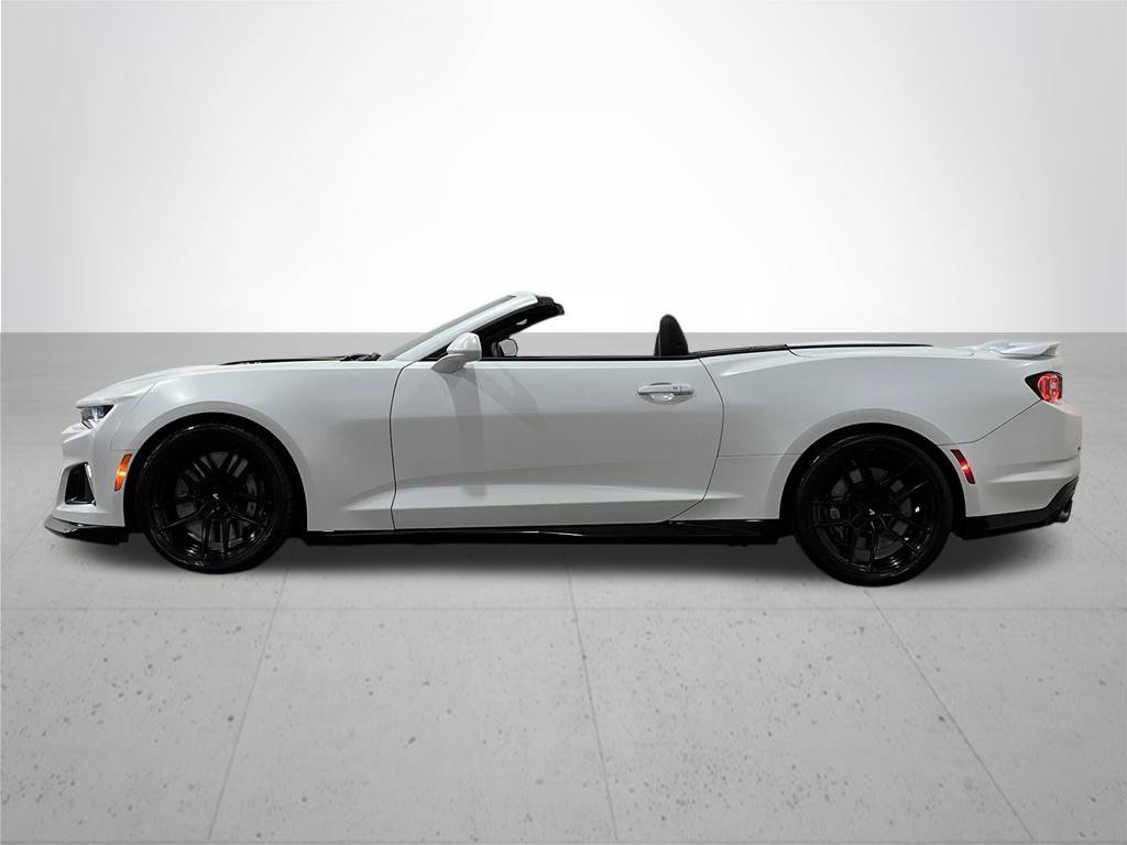 Used 2023 Chevrolet Camaro ZL1 RWD image 15