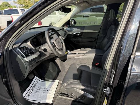 Used 2023 Volvo XC90 T8 Ultimate w/ Protection Package Premier AWD/4WD image 7