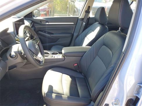 New 2025 Nissan Altima 2.5 SR w/ SR Premium Package image 5