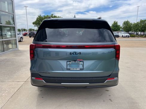 New 2026 Kia Carnival SX FWD image 6