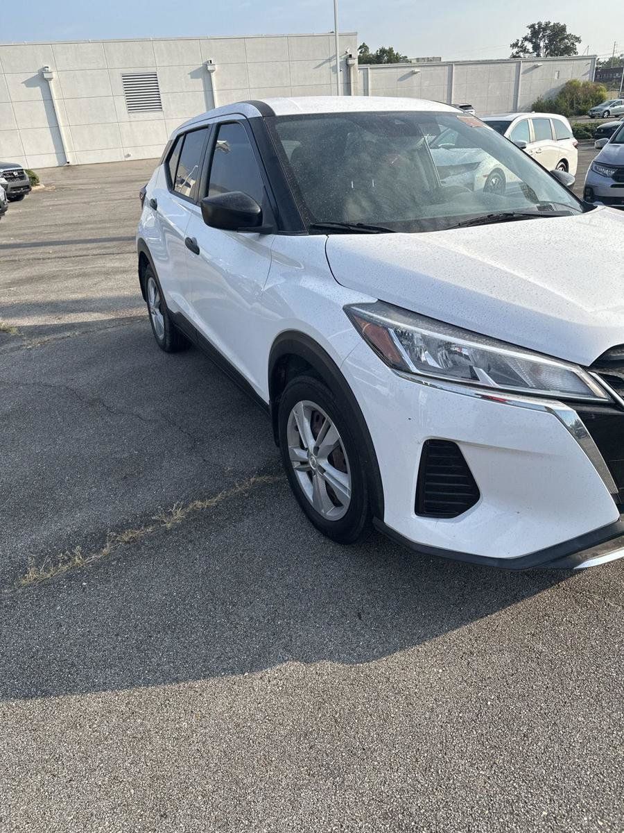Used 2021 Nissan Kicks S w/ Interior Electronics Package FWD image 7