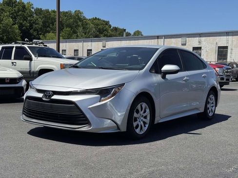 Used 2023 Toyota Corolla LE FWD image 23