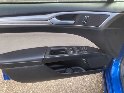 Used 2017 Ford Fusion S image 11