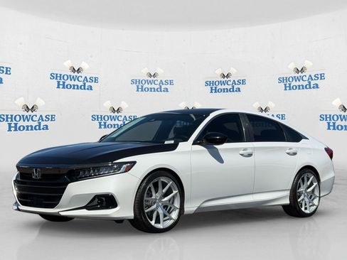 Used 2022 Honda Accord Sport image 2