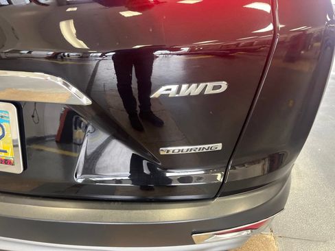 Used 2018 Honda CR-V Touring image 9