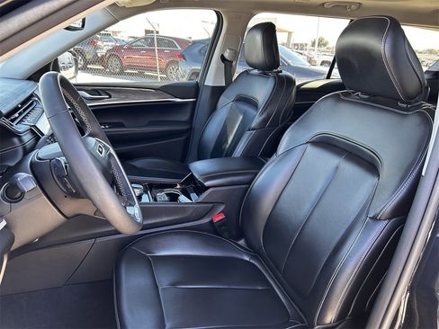 Used 2023 Jeep Grand Cherokee L Limited image 25