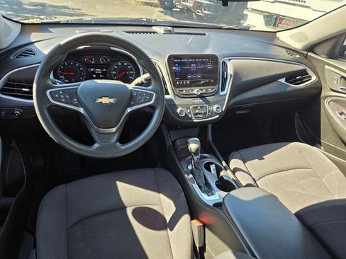 Used 2023 Chevrolet Malibu LS FWD image 11