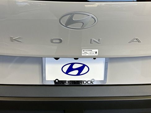 New 2026 Hyundai Kona SE image 20