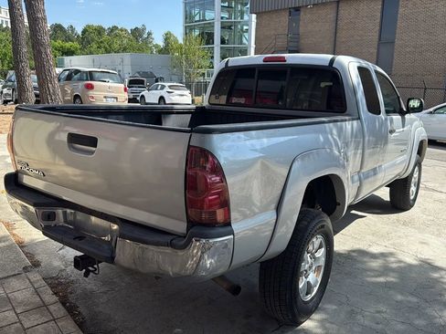 Used 2006 Toyota Tacoma 4x4 Access Cab V6 image 6