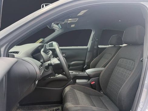 Certified 2024 Honda HR-V Sport image 9