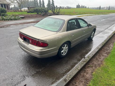 Used 2002 Buick Regal LS w/ LS Premium Pkg image 5