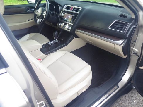 Used 2015 Subaru Outback 2.5i Limited AWD/4WD image 15