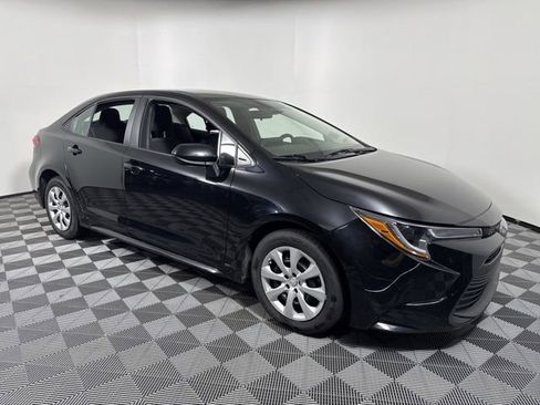Used 2024 Toyota Corolla LE image 8