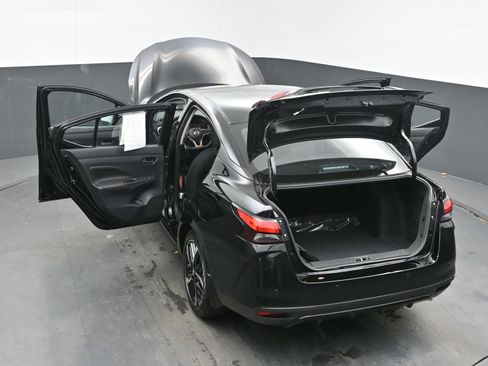 Certified 2025 Nissan Versa SR w/ Trunk Package image 42