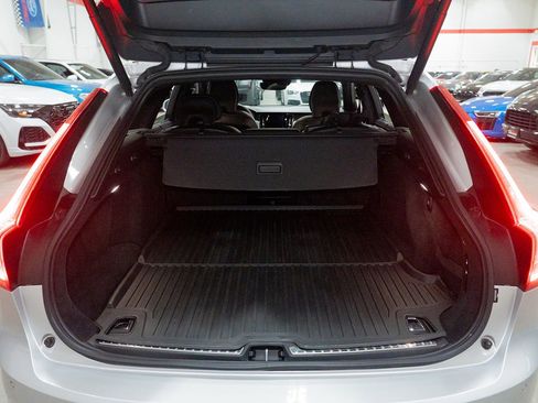 Used 2019 Volvo V90 T5 R-Design w/ Protection Package Premier image 27