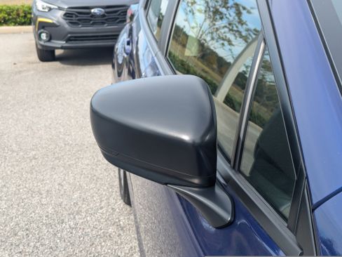 Certified 2025 Subaru Impreza 2.0i image 11