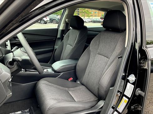 Certified 2023 Honda Accord EX image 26