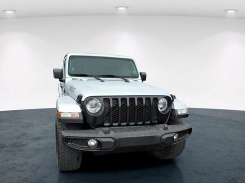 Used 2022 Jeep Gladiator Sport AWD/4WD image 13