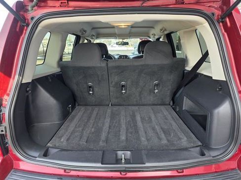Used 2015 Jeep Patriot Latitude image 18