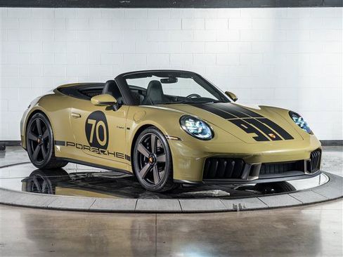 Certified 2026 Porsche 911 GTS RWD image 7
