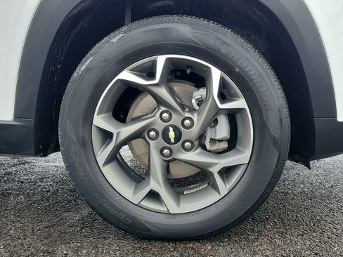 Used 2025 Chevrolet Trax LT image 5