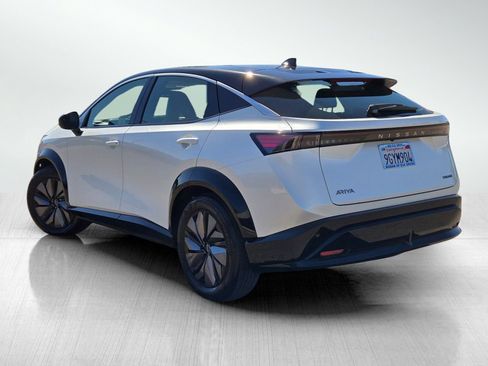 Used 2023 Nissan Ariya FWD image 9