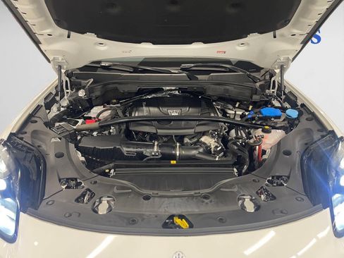 Used 2023 Maserati Grecale Modena image 5