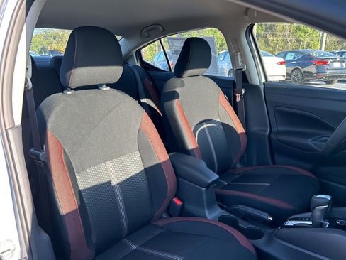 New 2025 Nissan Versa SR image 35